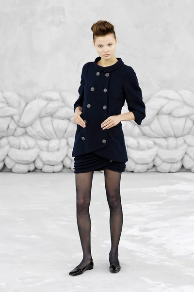 Look 11